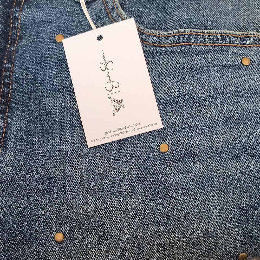 Jessica Simpson Wide Leg Boyfriend Jeans - Picture 7 of 7